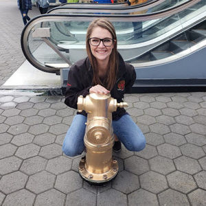 Meet your Posher, Danielle